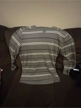 Quiksilver Gray and White Striped Long Sleeve Pullover